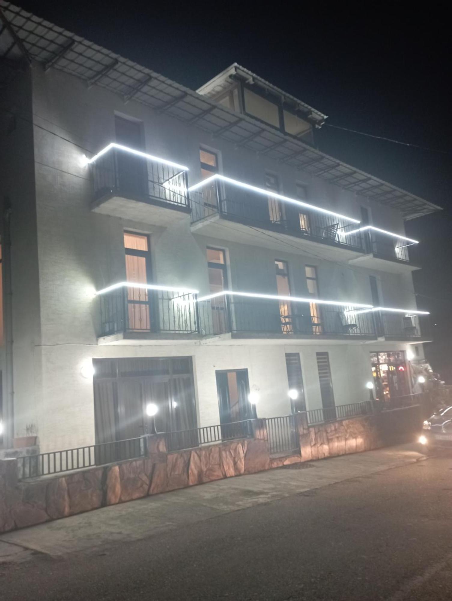 Hotel Marliza Mestia Kültér fotó